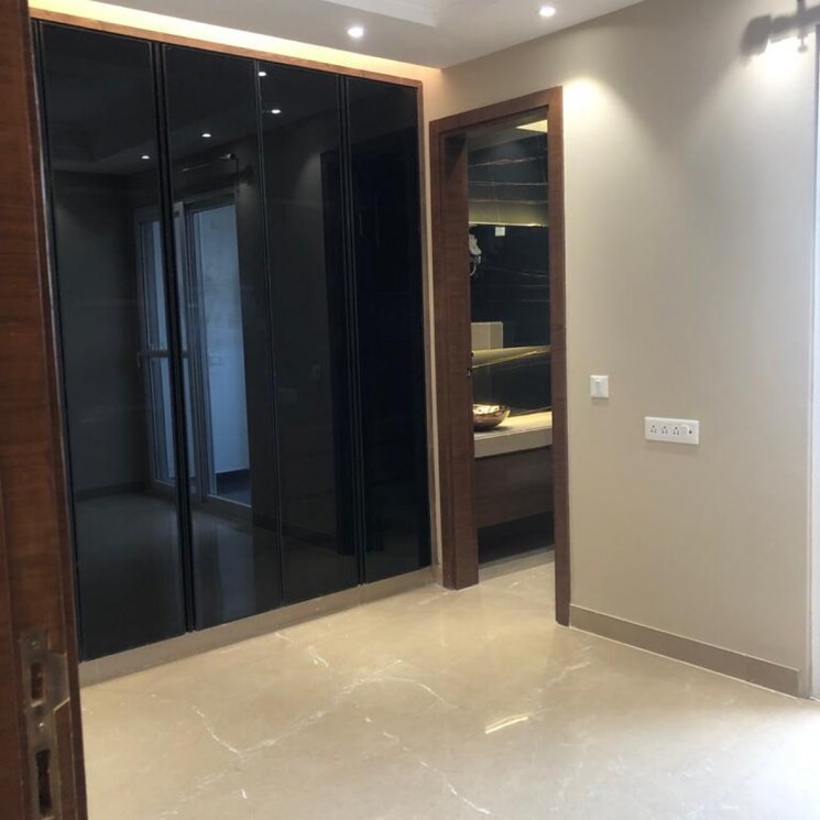 Room, lajpat nagar 2 Bedroom 900 Sq.Ft. Independent House In Lajpat Nagar Delhi 9608330