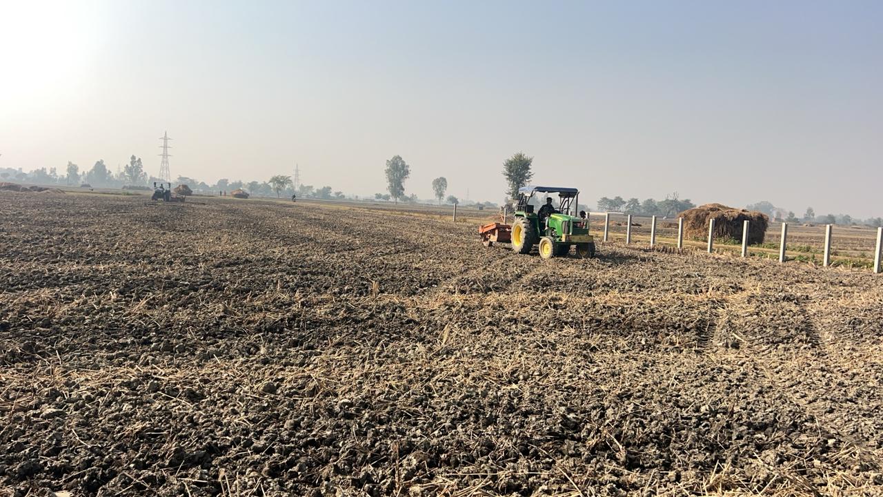 Plot For Sale in Gosainganj