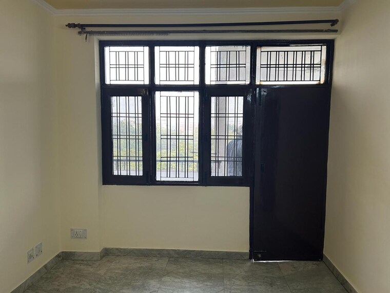 Room, retech-apartments 3 Bedroom 1280 Sq.Ft. Apartment In Sector 21c Faridabad 9608325