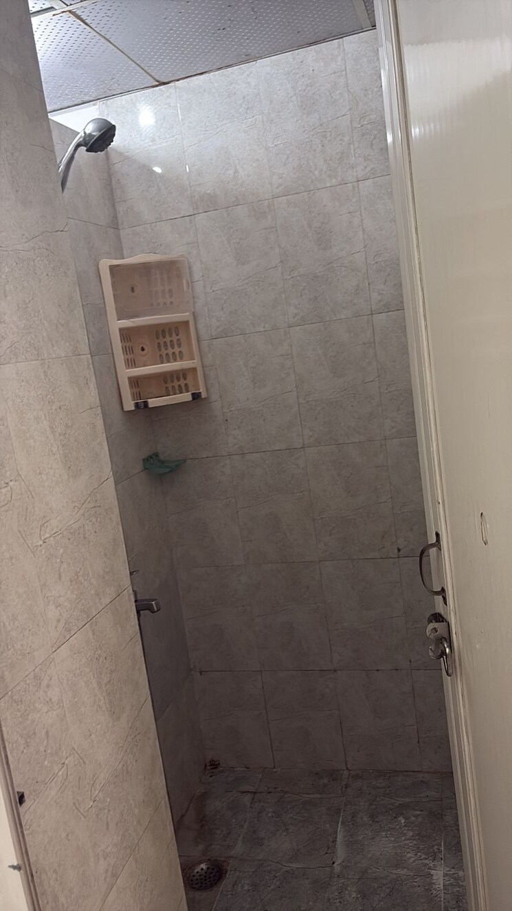 Bathroom, tulip-lemon 2 Bedroom 577 Sq.Ft. Apartment In Sector 69 Gurgaon 9608380