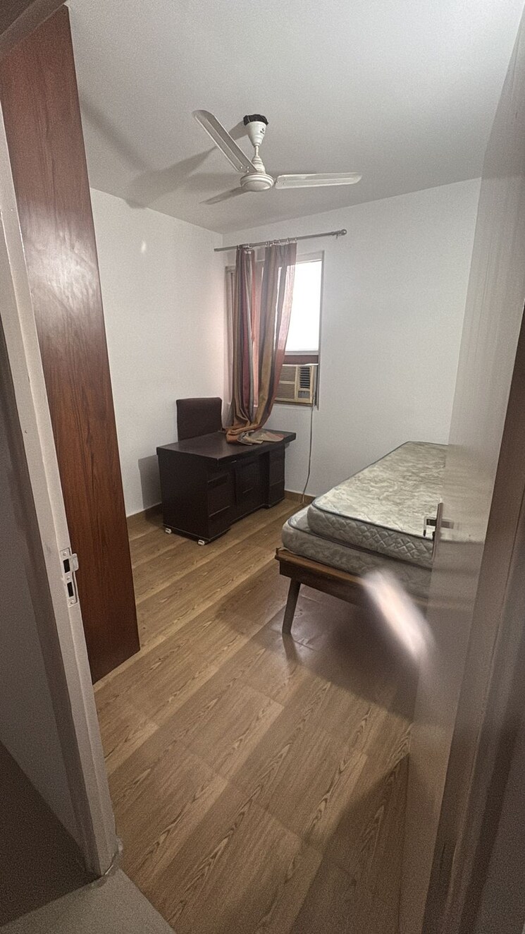 Bedroom, tulip-lemon 2 Bedroom 577 Sq.Ft. Apartment In Sector 69 Gurgaon 9608380