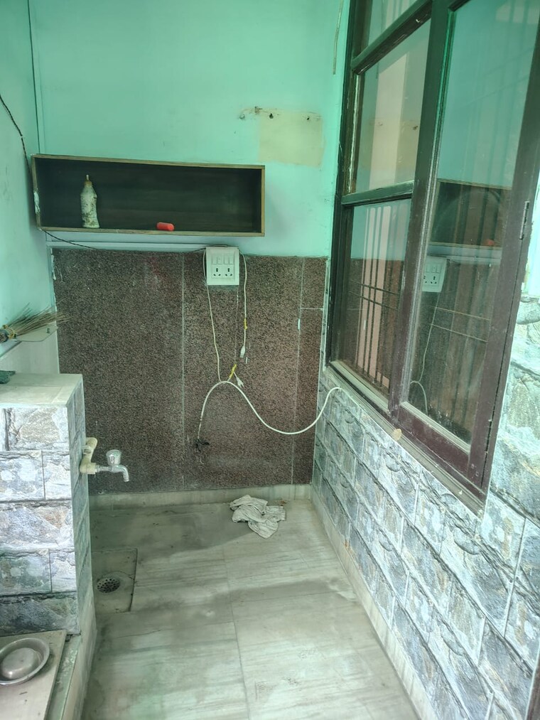 undefined, sainik colony 3 Bedroom 1377 Sq.Ft. Builder Floor In Sainik Colony Faridabad 9608366