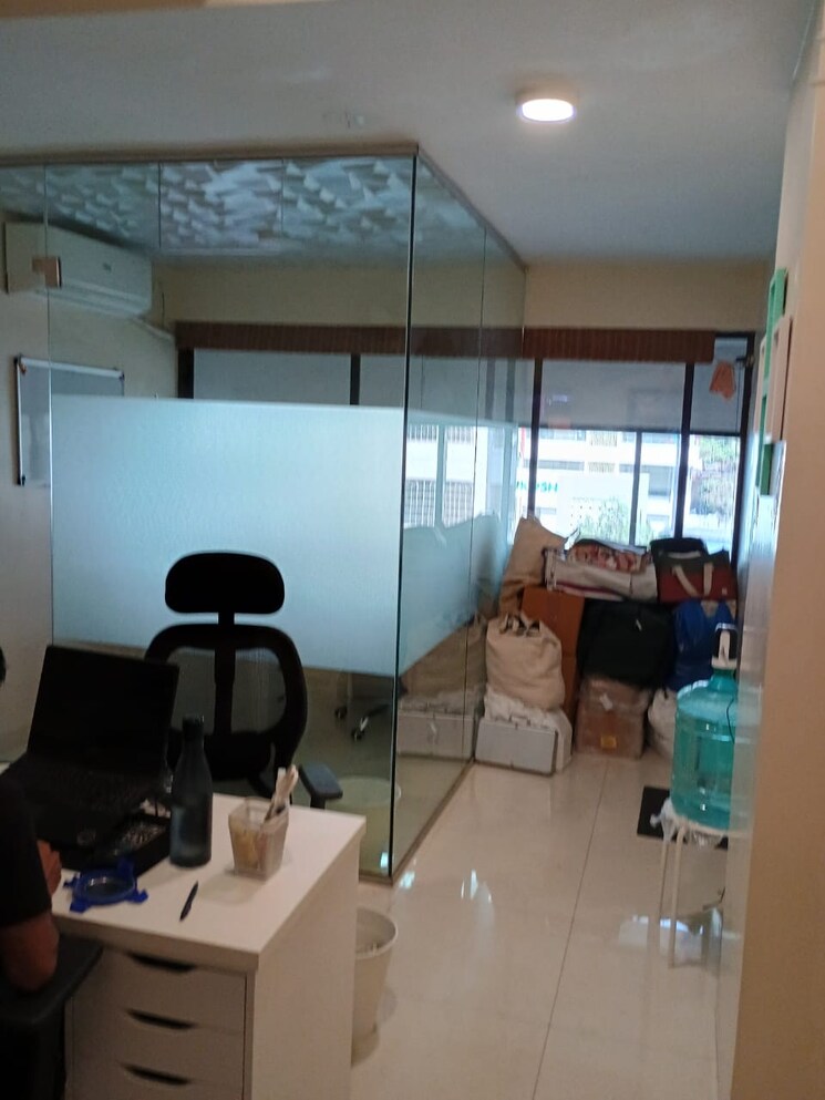 Team Area, kakkad-madhuban Commercial Office Space 210 Sq.Ft. In Balewadi Pune 9608379