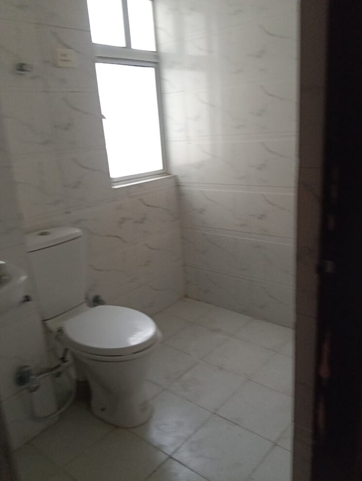 Bathroom, river-heights-plaza 2 Bedroom 975 Sq.Ft. Apartment In Raj Nagar Extension Ghaziabad 9608386