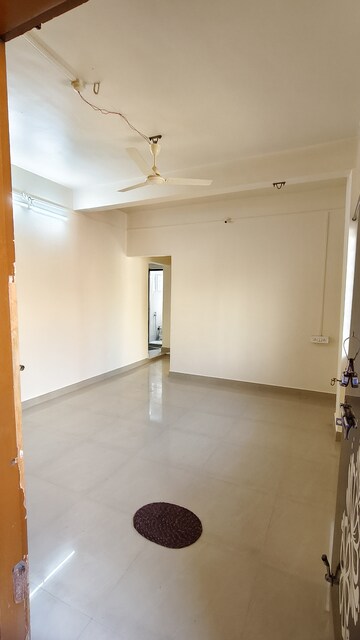 Room in 1 BHK Apartment at Takshashila CHS, Kharadi – for Rent