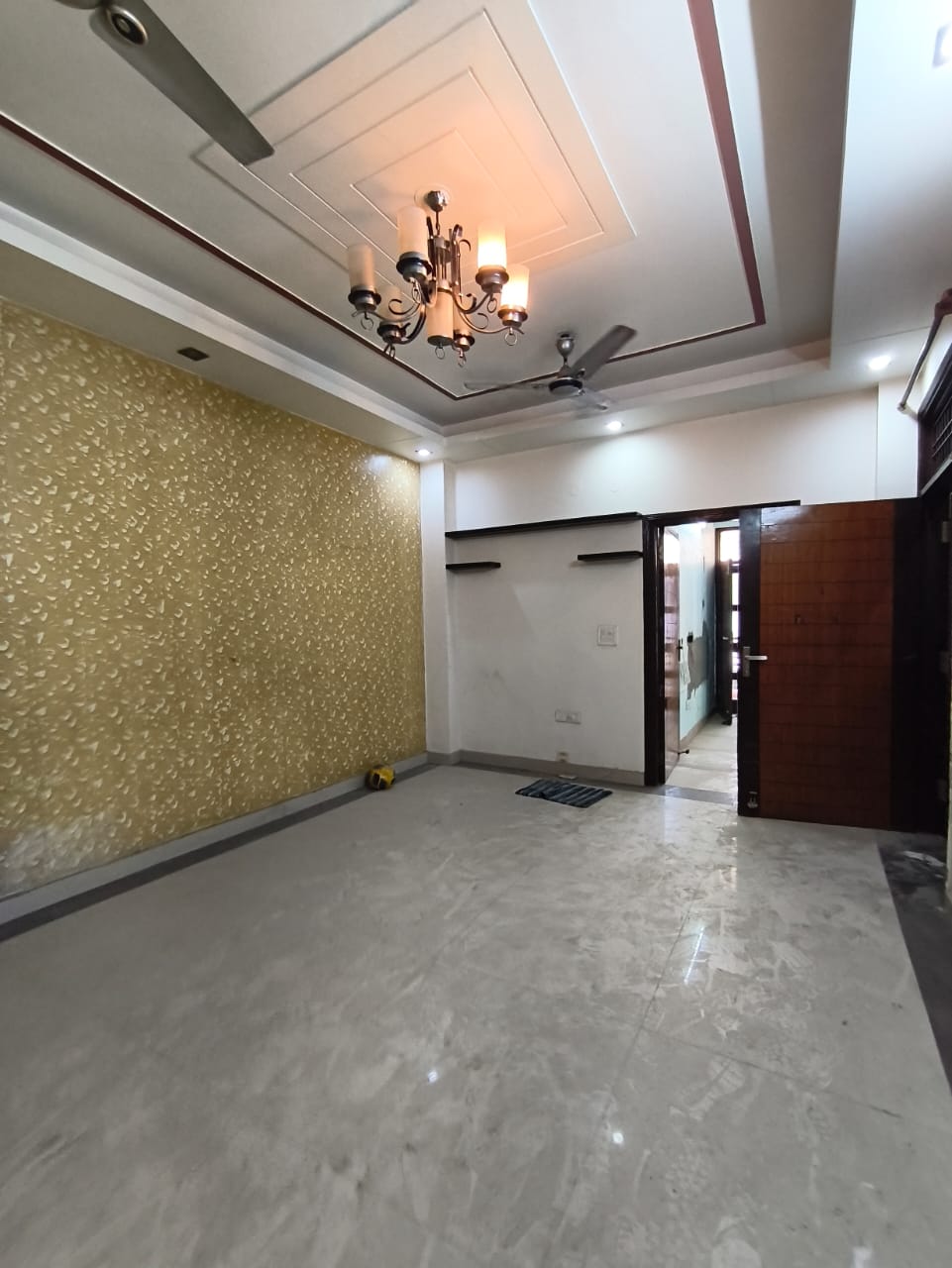 2 BHK + Extra Room Builder Floor For Rent in Sainik Colony