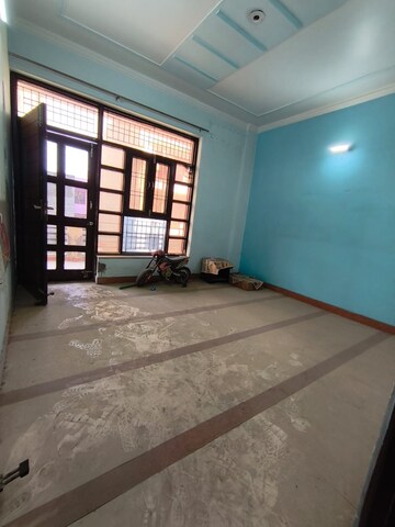 Room in 2 BHK Builder Floor at Sainik Colony – for Rent