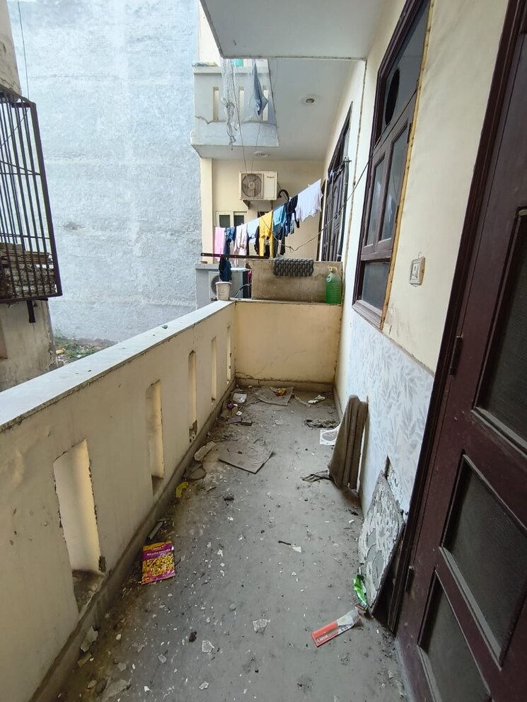 Balcony, sainik colony 2 Bedroom 1179 Sq.Ft. Builder Floor In Sainik Colony Faridabad 9608397