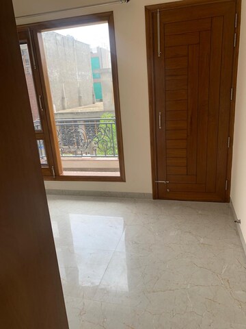 Living Room in 3 BHK Builder Floor at Aerocity – for Rent