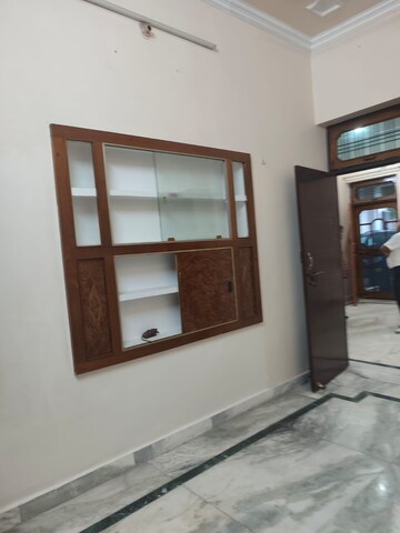  Pg For Rent in Vineet Khand