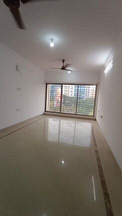 3 BHK Apartment For Sale in Raheja Solitaire