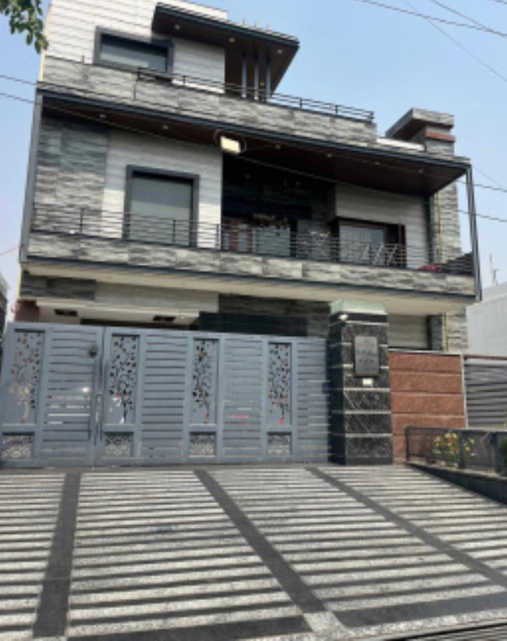 6 BHK + Servant Room Independent House For Sale in Lr Buildcon