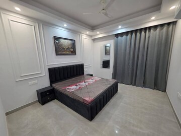 Bedroom in 1 BHK Builder Floor at Saket – for Rent