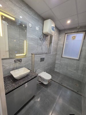 Bathroom in 1 BHK Builder Floor at Saket – for Rent