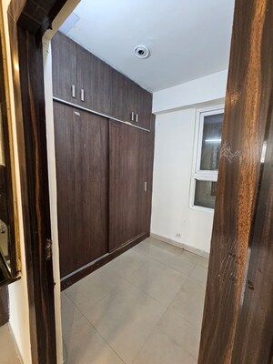 Room in 3 BHK Apartment at Galaxy North Avenue ll, Gaur City 2 – for Rent