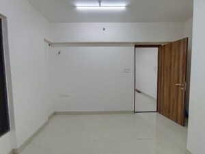 Room in 3 BHK Apartment at Majestic Amarjyoti CHS, Chembur – for Rent