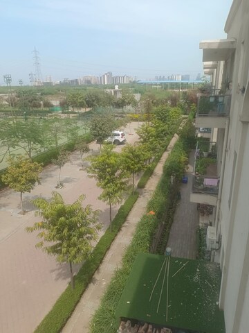 2 BHK Apartment For Sale in BPTP Amstoria, Sector 102