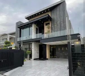 4 BHK Independent House For Sale in Sector 4