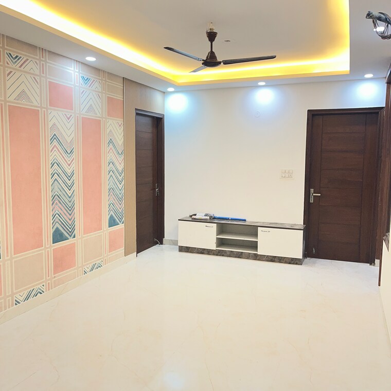 Room, sector 85 4 Bedroom 324 Sq.Ft. Builder Floor In Sector 85 Faridabad 9608722
