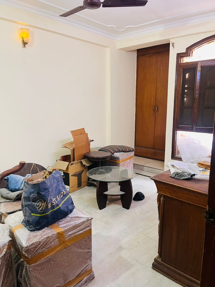 Living Room, saket 2 Bedroom 850 Sq.Ft. Builder Floor In Saket Delhi 9608822