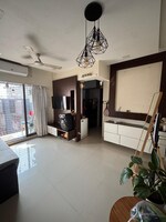 1 BHK + Study Room 400 Sq.Ft. Apartment in Topiwala CHS