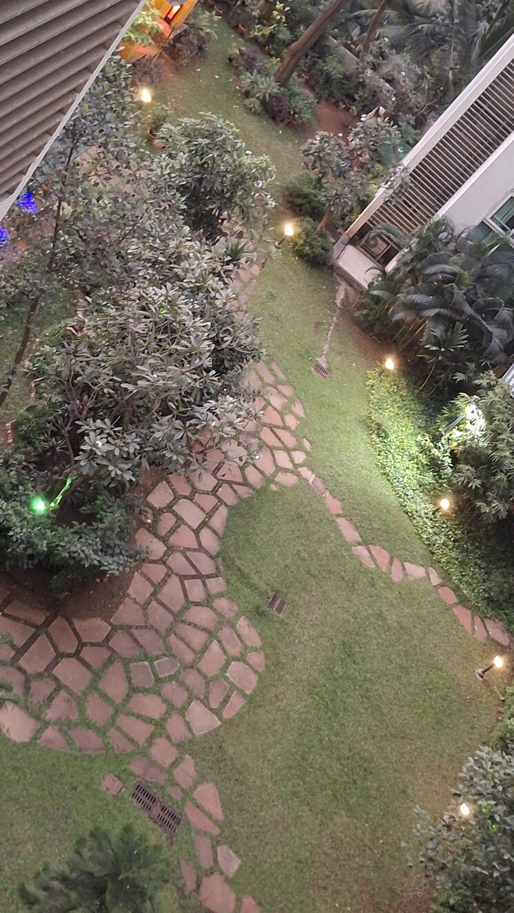 Garden, lokhandwala-whispering-palms-xxclusives 3 Bedroom 1660 Sq.Ft. Apartment In Kandivali East Mumbai 9608820