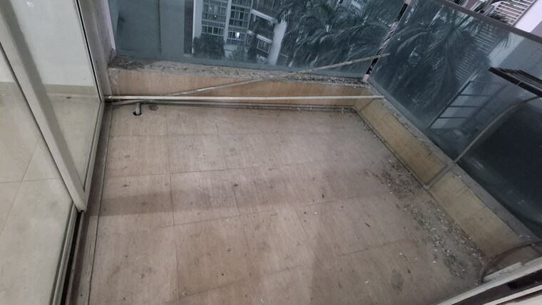 Balcony, lokhandwala-whispering-palms-xxclusives 3 Bedroom 1660 Sq.Ft. Apartment In Kandivali East Mumbai 9608820