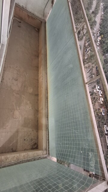 Swimming Pool in 3 BHK Apartment at Lokhandwala Whispering Palms XXclusives, Kandivali East – for Rent