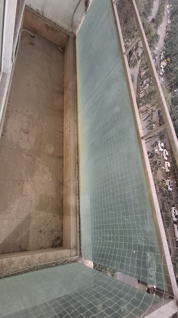 Swimming Pool, lokhandwala-whispering-palms-xxclusives 3 Bedroom 1660 Sq.Ft. Apartment In Kandivali East Mumbai 9608820