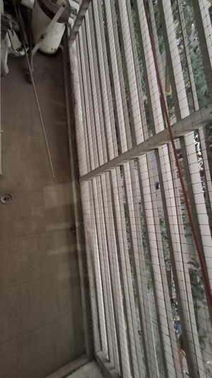 Staircase in 3 BHK Apartment at Lokhandwala Whispering Palms XXclusives, Kandivali East – for Rent