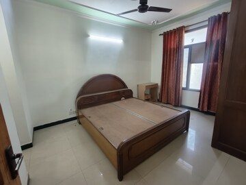 Living Room in 3 BHK Apartment at CGHS HEWO Apartments, Sector 56 – for Rent