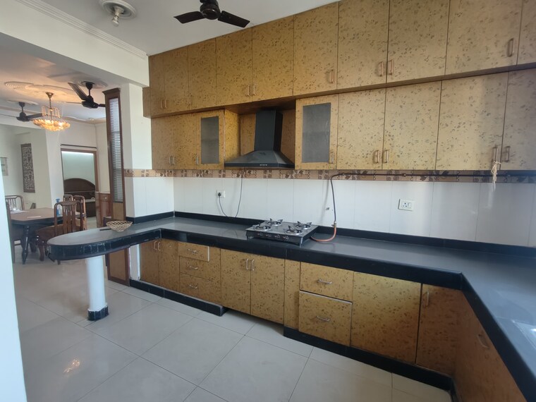 Kitchen, cghs-hewo-apartments 3 Bedroom 2000 Sq.Ft. Apartment In Sector 56 Gurgaon 9608831