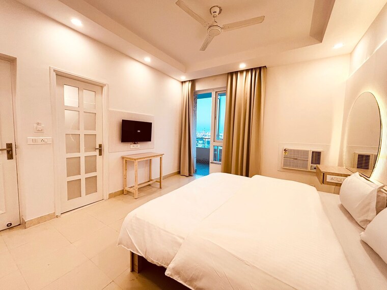 Bedroom, aez-aloha 5 Bedroom 3283 Sq.Ft. Apartment In Sector 57 Gurgaon 9608947