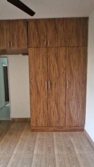 Furnished Amenities in 2 BHK Apartment at Tulip Lemon, Sector 69 – for Rent