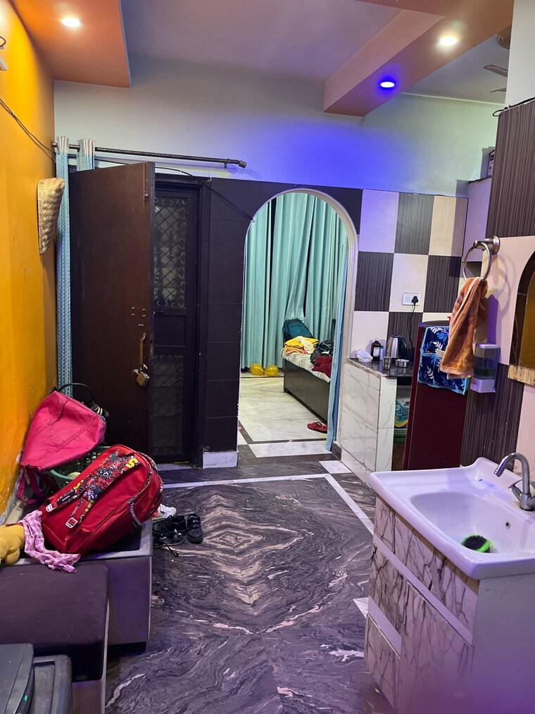 Living Room, mohan garden 2 Bedroom 600 Sq.Ft. Builder Floor In Mohan Garden Delhi 9608840