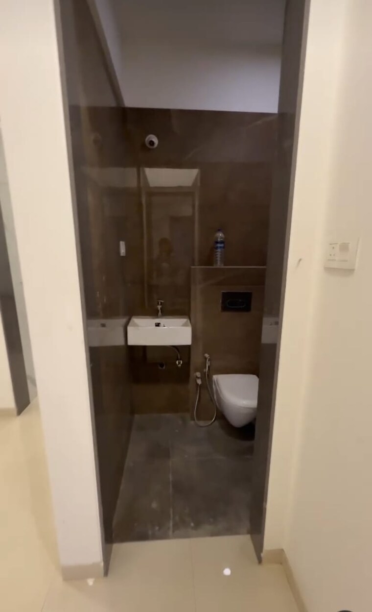 Bathroom, nexa-goyal-aspire 1 Bedroom 414 Sq.Ft. Apartment In Kandivali West Mumbai 9608659