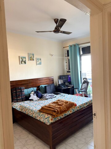 Bedroom in 2 BHK Apartment at Ansal Sushant Estate, Sector 52 – for Rent