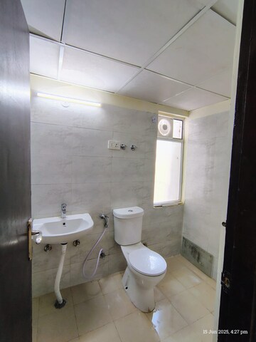 Bathroom in 2 BHK Apartment at Amrapali Enchante, Tech Zone 4 Greater Noida – for Rent