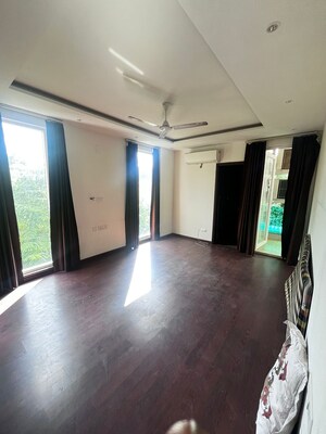 Room in 3.5 BHK Apartment at GPL Eden Heights, Sector 70 – for Rent