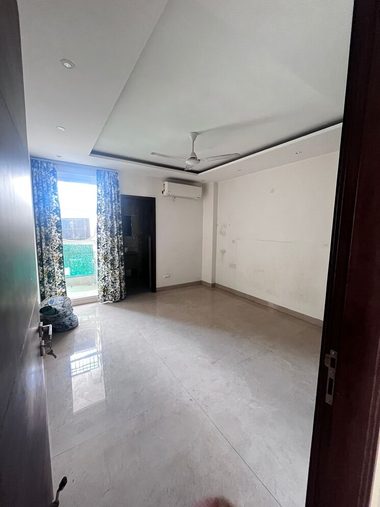 Room, gpl-eden-heights 3.5 Bedroom 2150 Sq.Ft. Apartment In Sector 70 Gurgaon 9609034