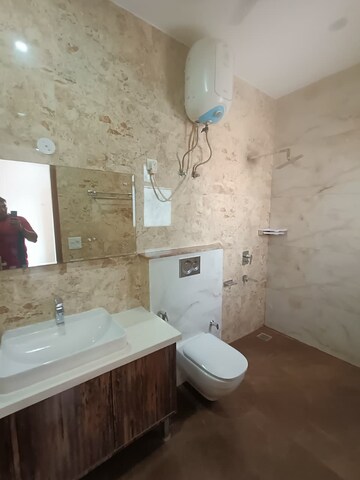 Bathroom in 3 BHK Apartment at Ardee City, Sector 52 – for Rent