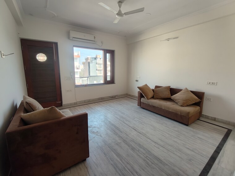 Living Room, ardee-city 3 Bedroom 1830 Sq.Ft. Apartment In Sector 52 Gurgaon 9609083