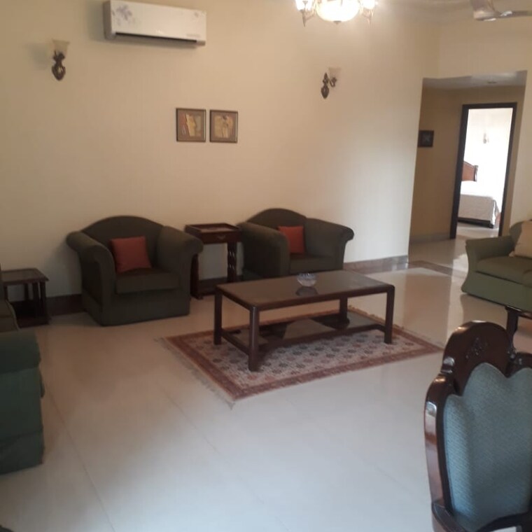 Living Room, sector 11 3 Bedroom 4500 Sq.Ft. Apartment In Sector 11 Chandigarh 9609221