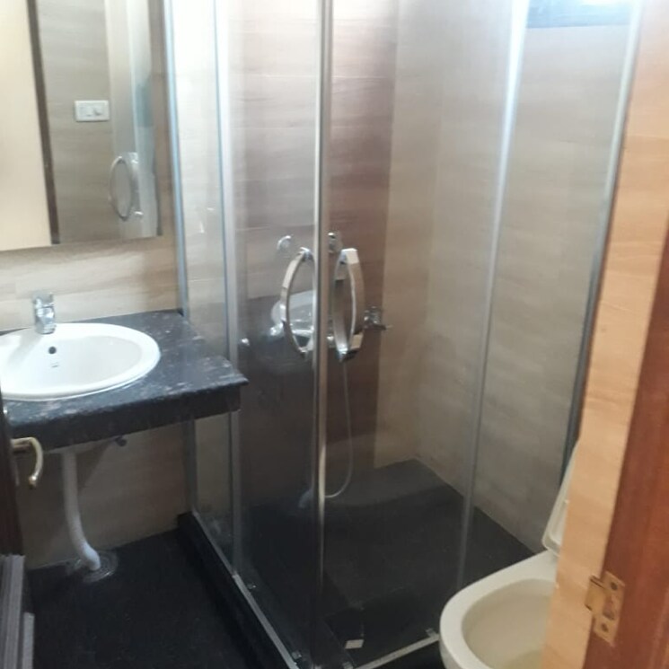Bathroom, sector 11 3 Bedroom 4500 Sq.Ft. Apartment In Sector 11 Chandigarh 9609221