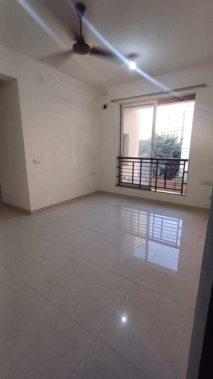 Living Room, blue-bell-hiranandani-estate 1 Bedroom 427 Sq.Ft. Apartment In Ghodbunder Road Thane 9609128