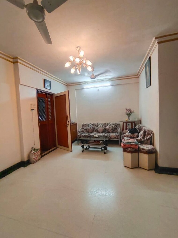 Living Room, azad nagar 1 Bedroom 380 Sq.Ft. Apartment In Azad Nagar Mumbai 9609152