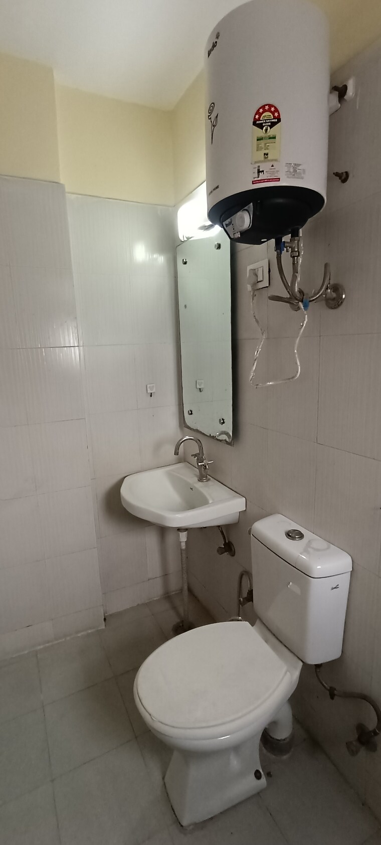 Bathroom, tulip-orange 3 Bedroom 1437 Sq.Ft. Apartment In Sector 70 Gurgaon 9609126