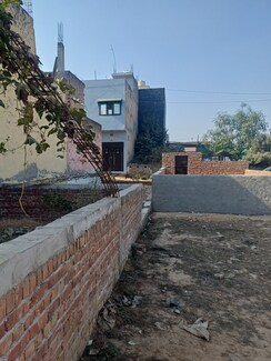 Plot For Sale in Dheeraj Nagar