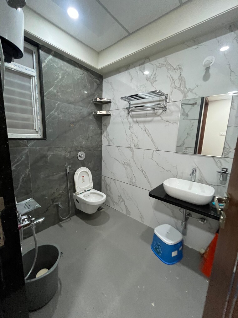 Attached Bathroom, shivshakti-nivas 2 Bedroom 1250 Sq.Ft. Apartment In Kothrud Pune 9609218