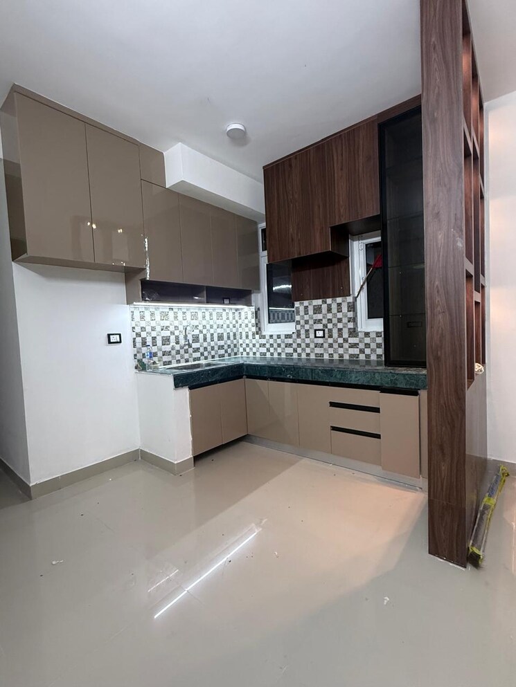 Kitchen, rof-alante 3 Bedroom 665 Sq.Ft. Apartment In Sector 108 Gurgaon 9609220
